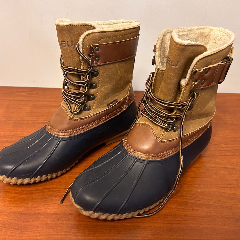 JBU Tan and Blue Winter Boots